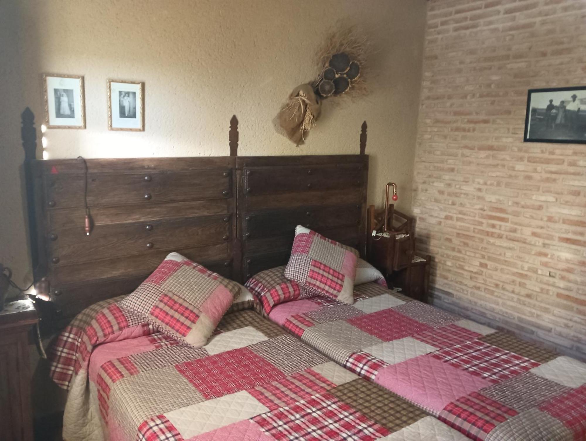 Casa Rural La Casa De Los Pollos Turrubuelo Екстериор снимка